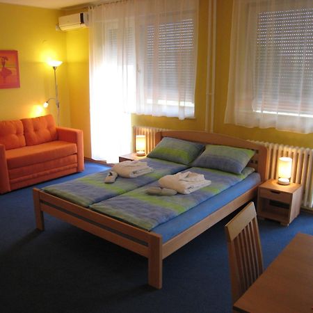 Spirit Hostel&Apartments Belgrado Buitenkant foto