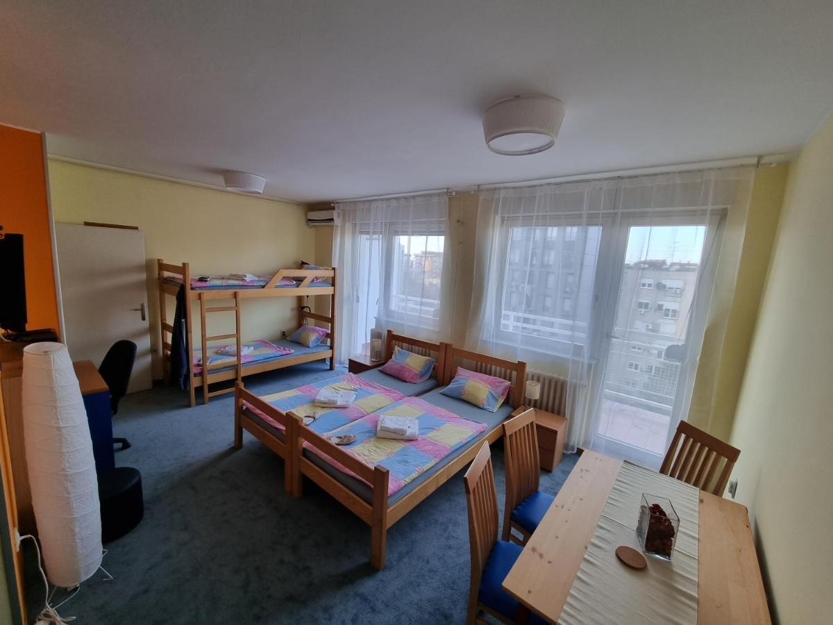 Spirit Hostel&Apartments Belgrado Buitenkant foto