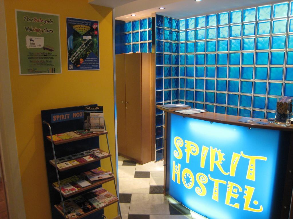 Spirit Hostel&Apartments Belgrado Buitenkant foto
