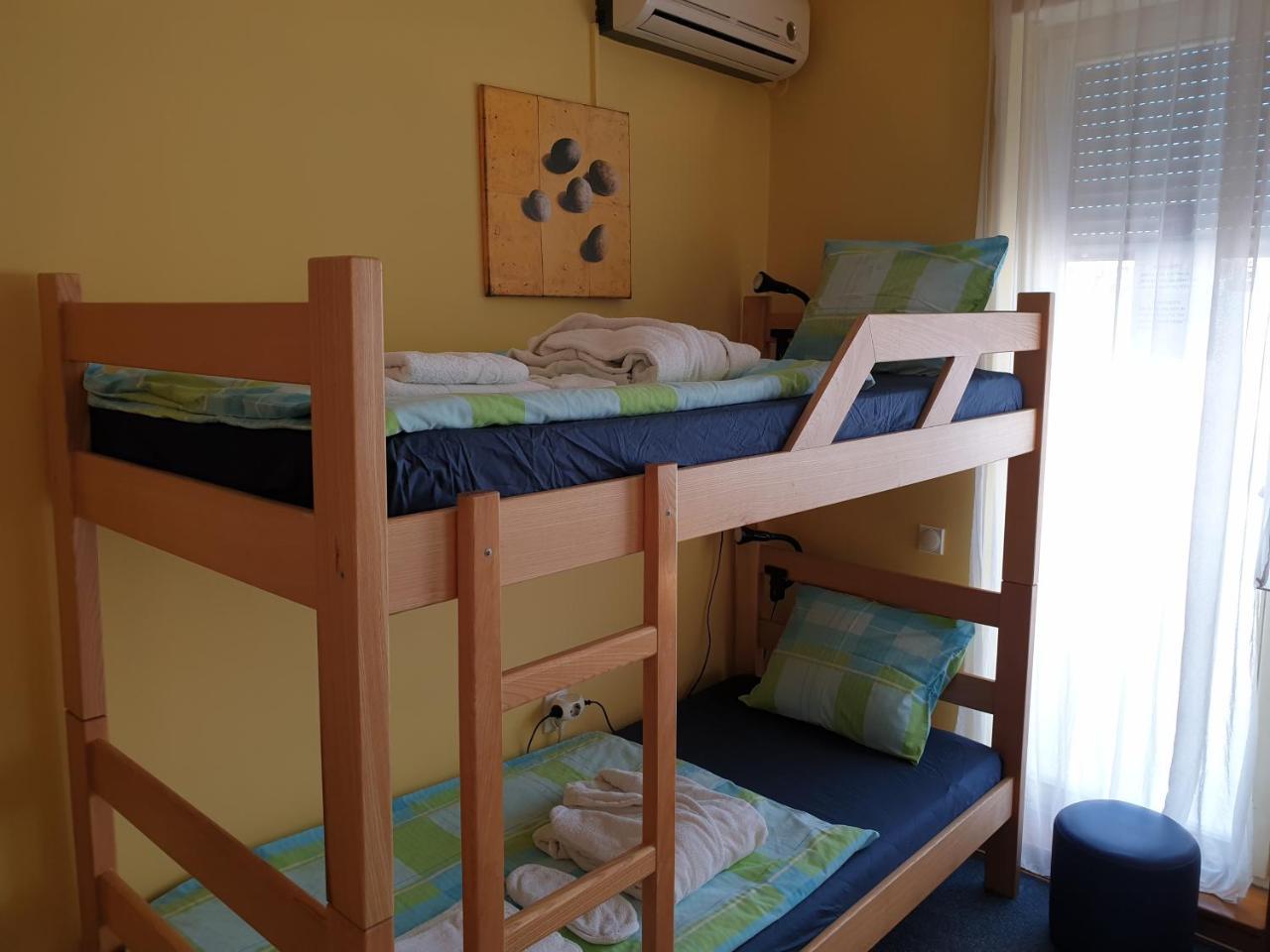 Spirit Hostel&Apartments Belgrado Buitenkant foto