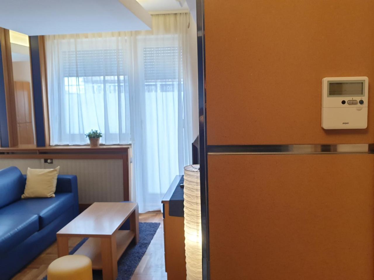 Spirit Hostel&Apartments Belgrado Buitenkant foto
