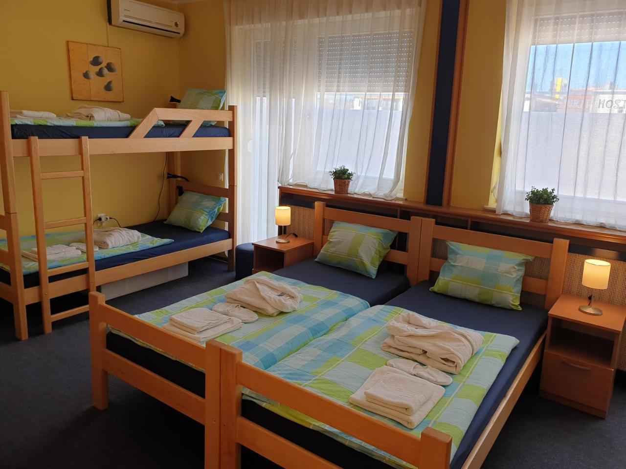 Spirit Hostel&Apartments Belgrado Buitenkant foto