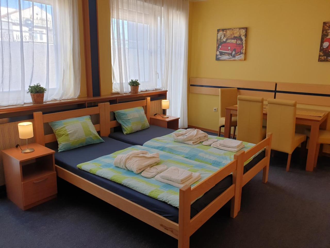 Spirit Hostel&Apartments Belgrado Buitenkant foto